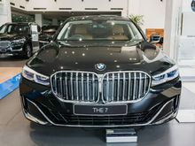 BMW 740Li Opulence Free Voucher bensin 10jt+extended warranty 1 tahun