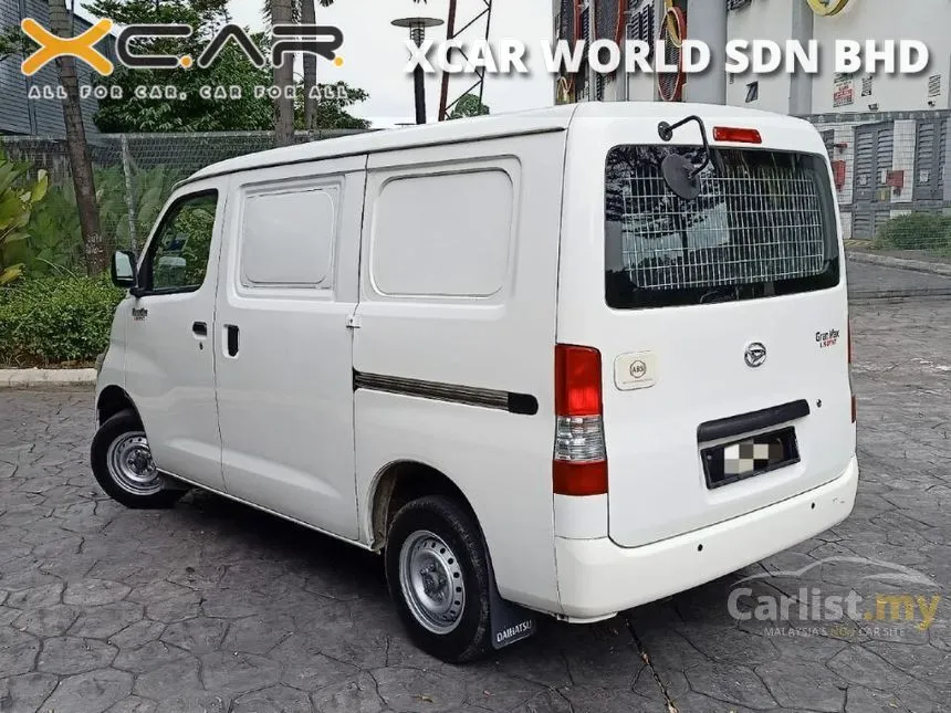 2020 Daihatsu Gran Max Semi Panel Van