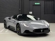 2023 Maserati MC20 3.0 Coupe Carbon Fiber Interior Package / Sonus Faber Premium Audio System / Front Axle Lifter