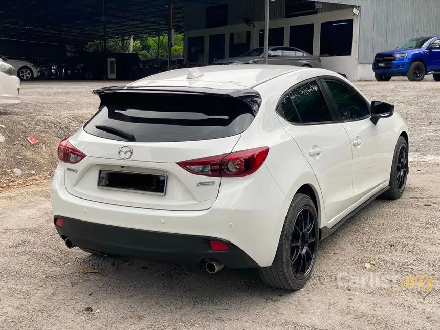 2015 Mazda 3 SKYACTIV-G Hatchback