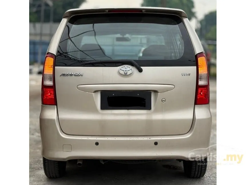 2005 Toyota Avanza MPV