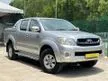 Used 2011 Toyota Hilux 2.5 G Dual Cab Pickup Truck NON OFF ROAD