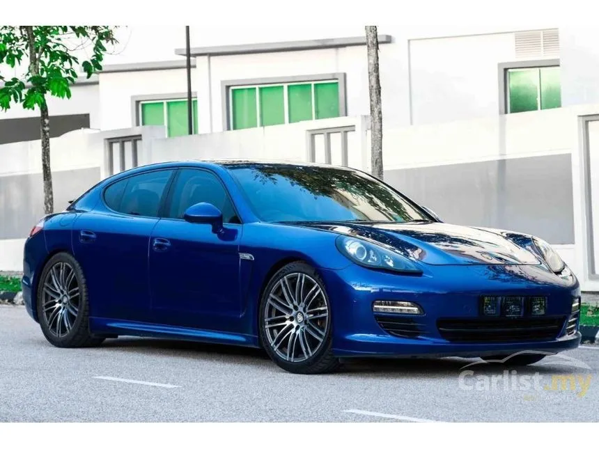 2012 Porsche Panamera 4 Hatchback