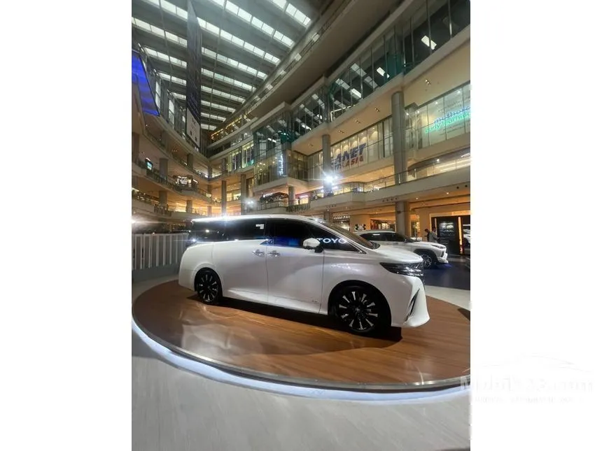 2026 Toyota Alphard HEV (Premium Color) MPV
