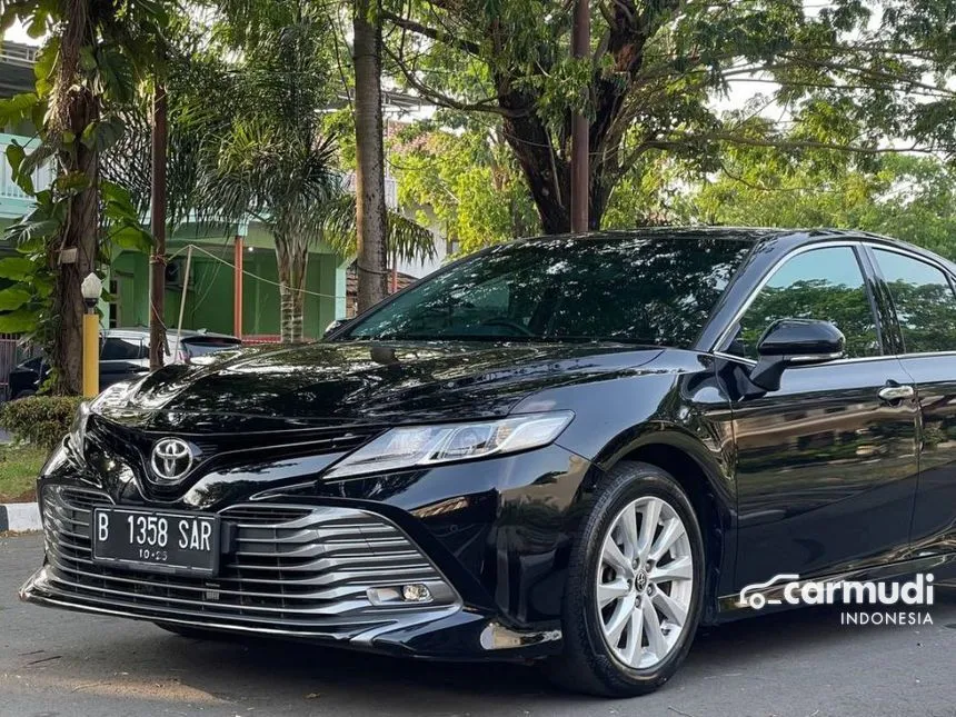 2021 Toyota Camry V Sedan