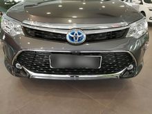 2017 Toyota Camry 2.5 Hybrid Luxury Sedan