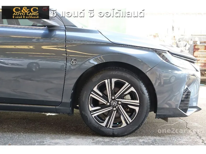 2022 Toyota Yaris Ativ Premium Luxury Sedan