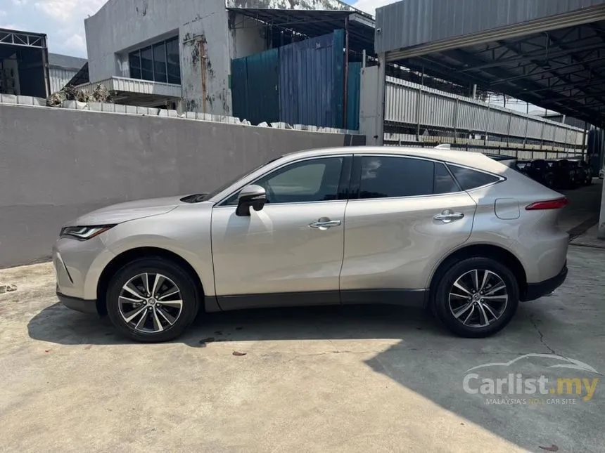 2025 Toyota Harrier Luxury SE SUV