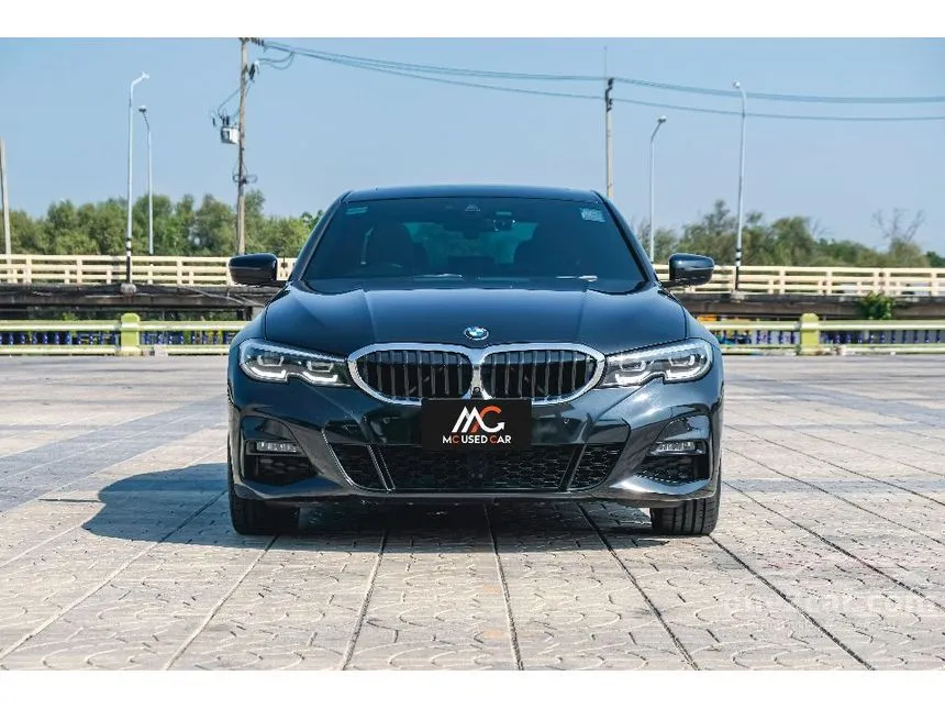 2022 BMW 330e M Sport Sedan