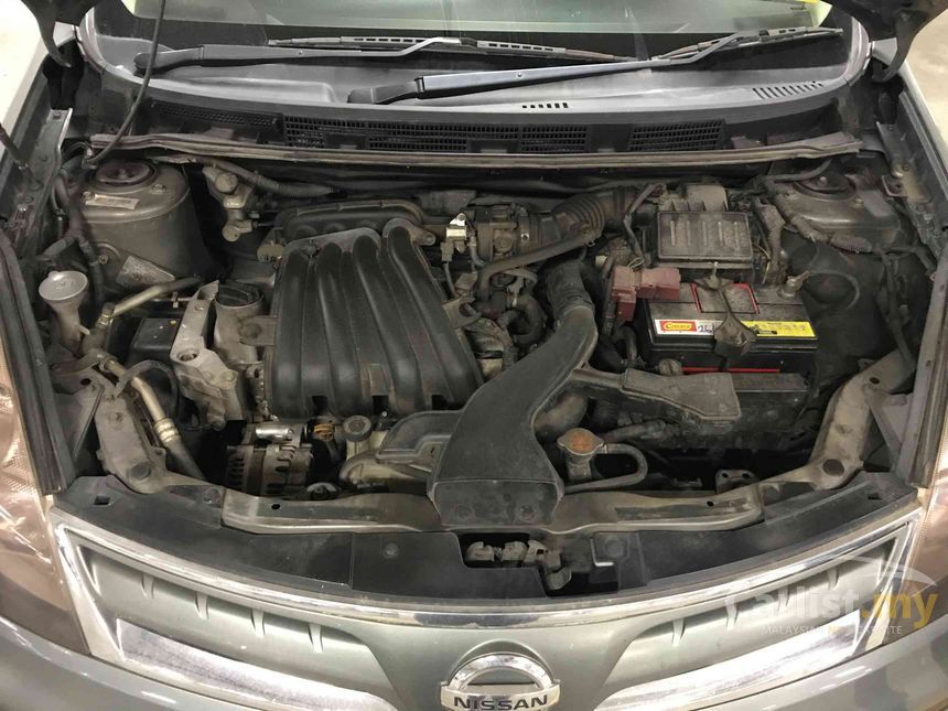 Nissan Grand Livina 2012 ST-L Comfort 1.6 in Johor 