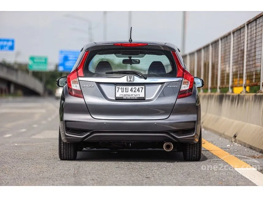 2021 Honda JAZZ V+ Hatchback
