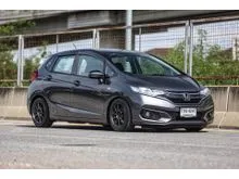 2021 Honda JAZZ 1.5 (ปี 14-22) V+ Hatchback