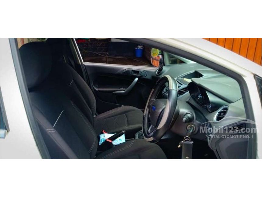 2013 Ford Fiesta Sport Hatchback