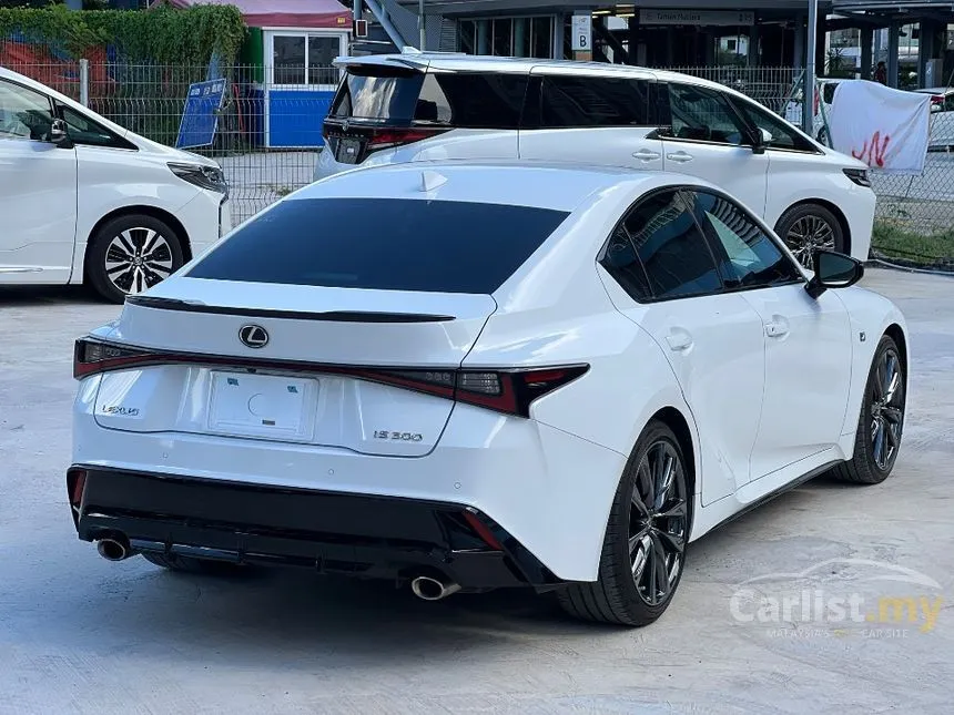 2022 Lexus IS 300 F Sport Sedan