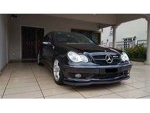2007 Mercedes-Benz C230 2.5 Avantgarde Sport Package Sedan with full original C32 AMG bodykit