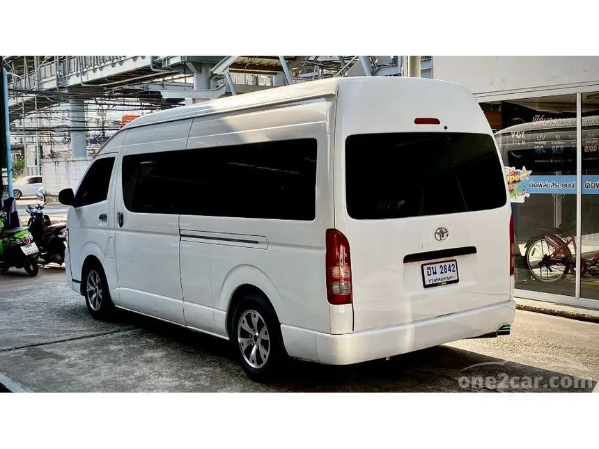 2011 Toyota HIACE VVTi Van