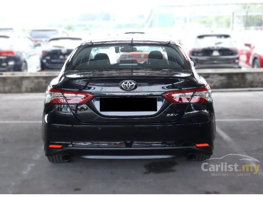 2020 Toyota Camry V Sedan