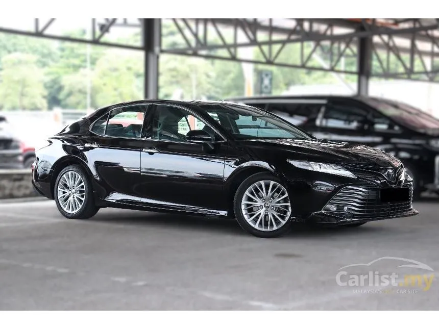 2020 Toyota Camry V Sedan