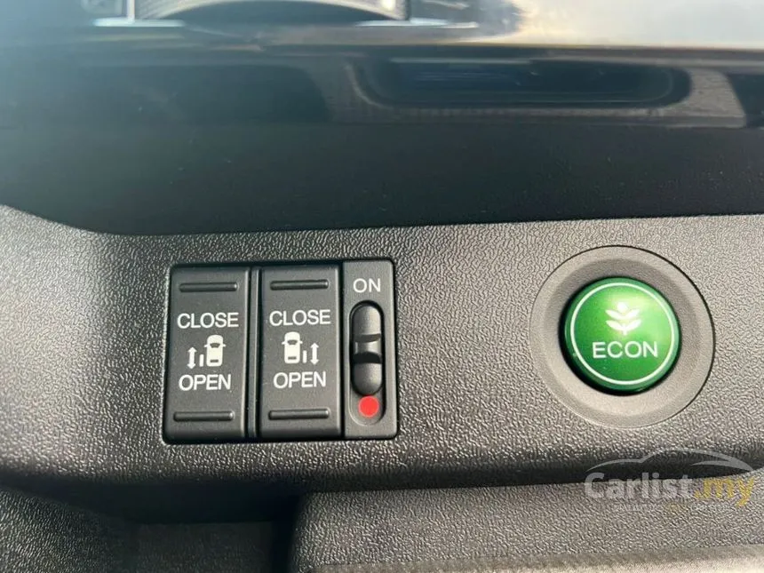 2018 Honda Step WGN G MPV