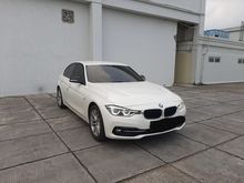 2016 BMW 320i 2.0 Sport Sedan low odo 14 rb, pajak panjang, mobil mulus