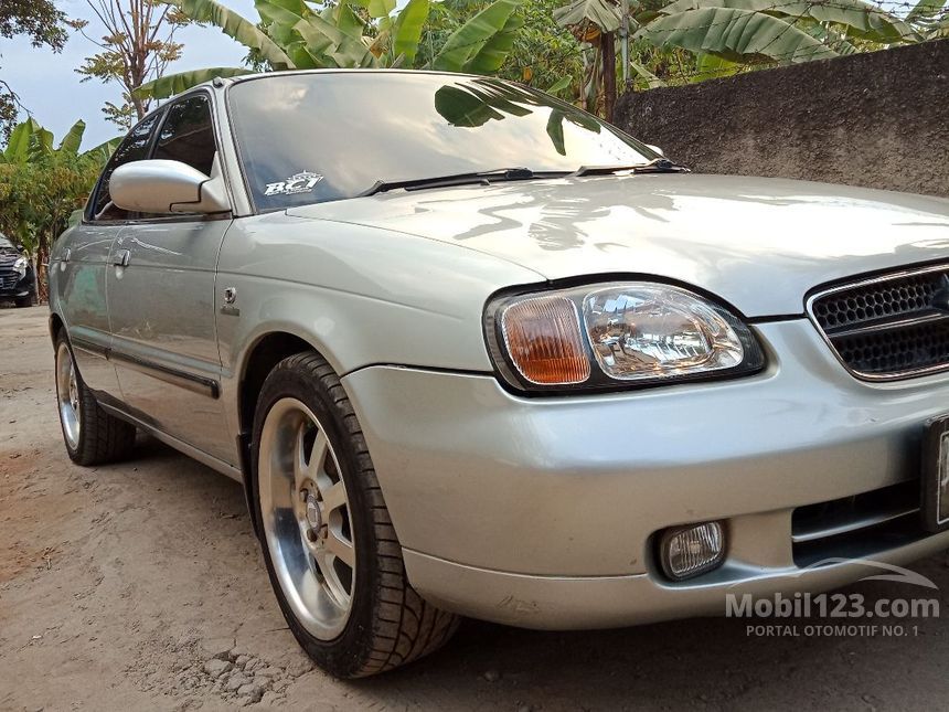 Suzuki baleno 2001