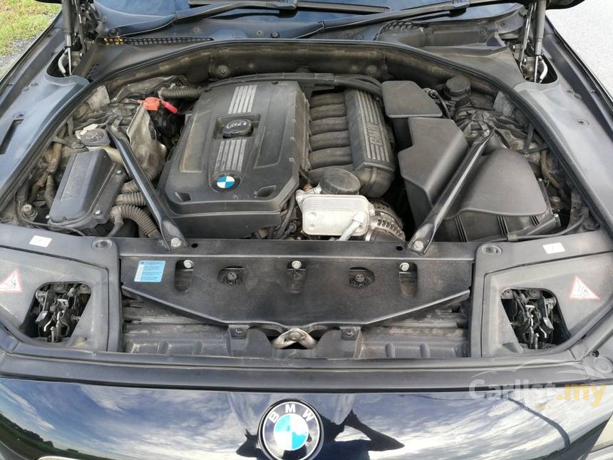 2010 BMW 528i Sedan