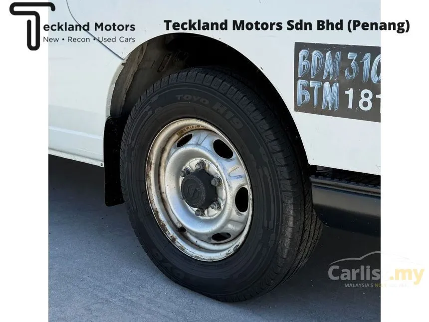 2012 Nissan Urvan Semi Panel Van