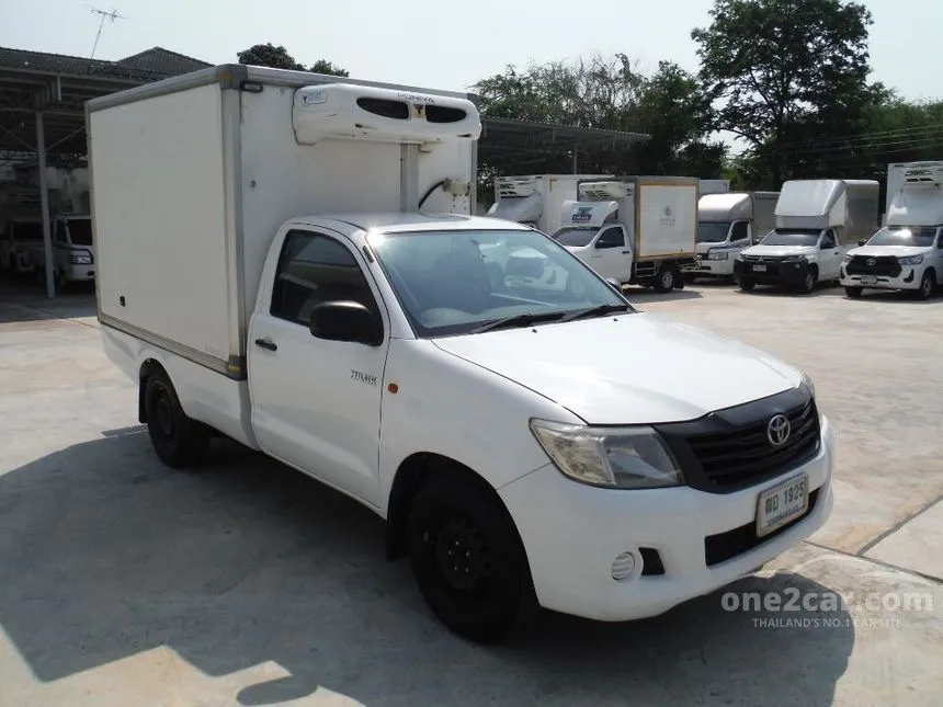 2013 Toyota Hilux Vigo J Pickup