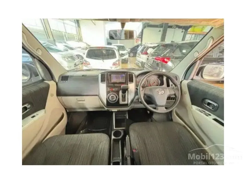 Jual Mobil Daihatsu Luxio 2019 X 1.5 di Jawa Barat Automatic MPV Hitam Rp 160.000.000