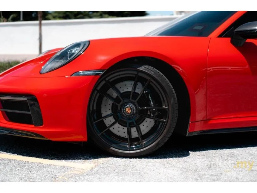2023 Porsche 911 Carrera 4 GTS Coupe
