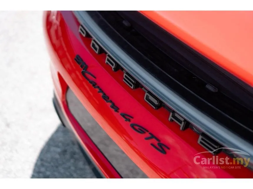2023 Porsche 911 Carrera 4 GTS Coupe
