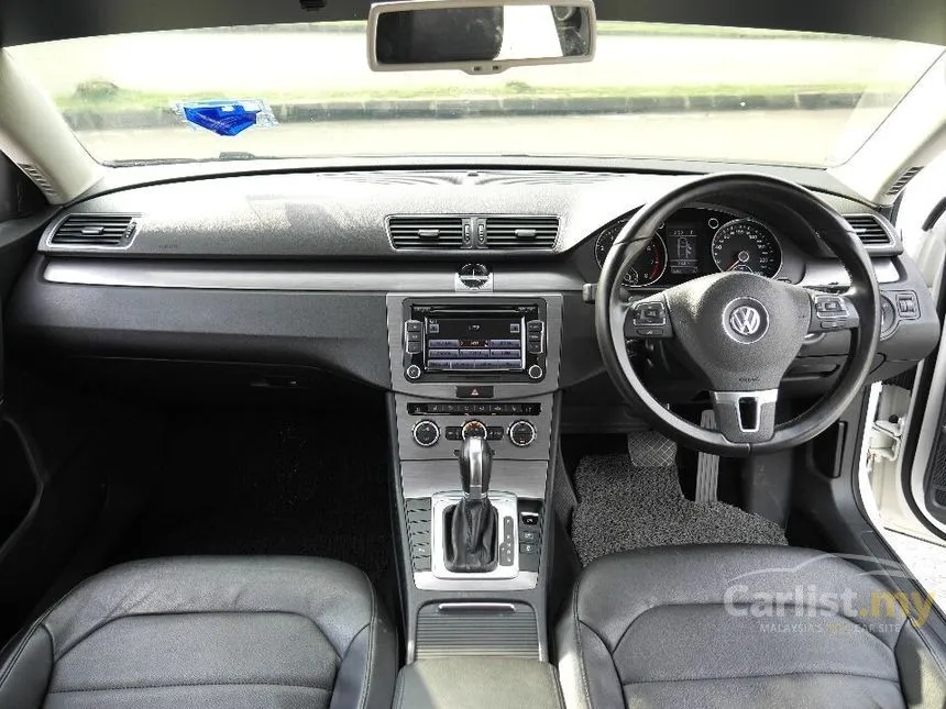 2013 Volkswagen Passat TSI Sport Sedan