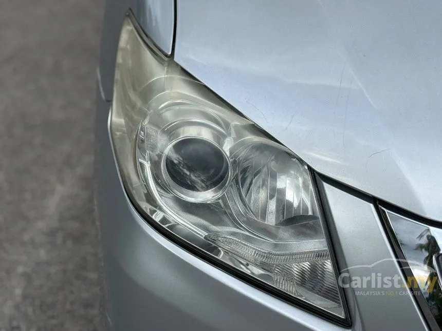 2011 Toyota Camry V Sedan