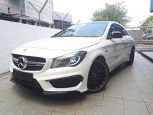 2015 Mercedes-Benz CLA45 AMG 2.0 4MATIC Light Aluminium Trim Coupe