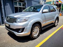 2012 Toyota Fortuner 2.7 V (A) TRD SPORTIVO TIPTOP