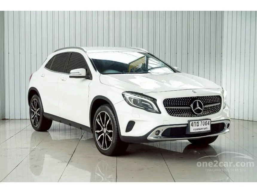 2015 Mercedes-Benz GLA200 Urban SUV