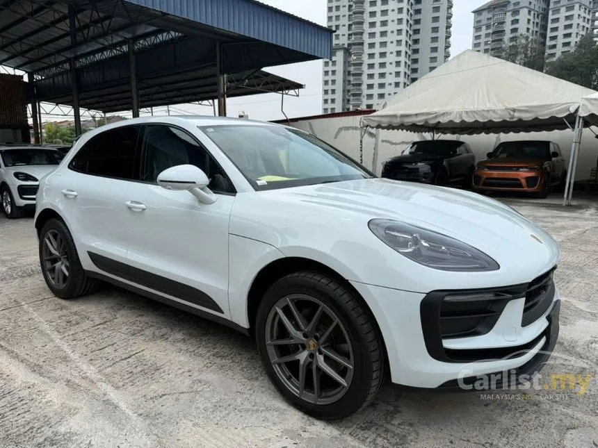2022 Porsche Macan SUV