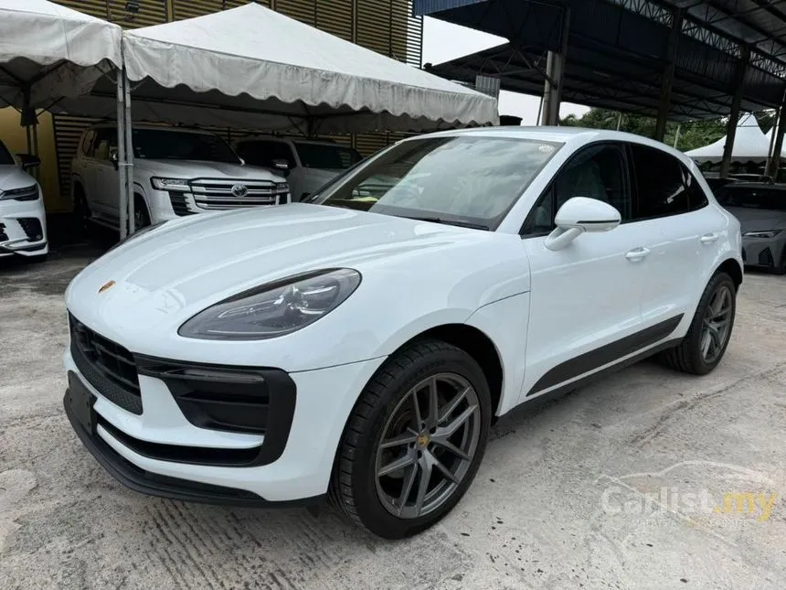 2022 Porsche Macan SUV