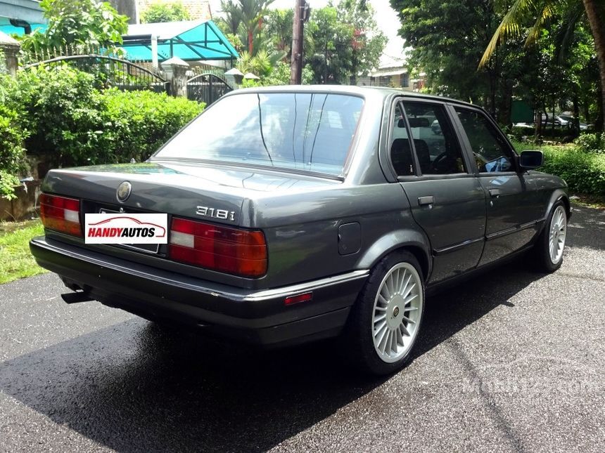 Jual Mobil  BMW  318i 1990  1 8 Manual 1 8 di DKI Jakarta 