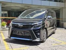 2020 Toyota Voxy 2.0 ZS Kirameki II [25k KM, REAR MONITOR, REAR TABLE]