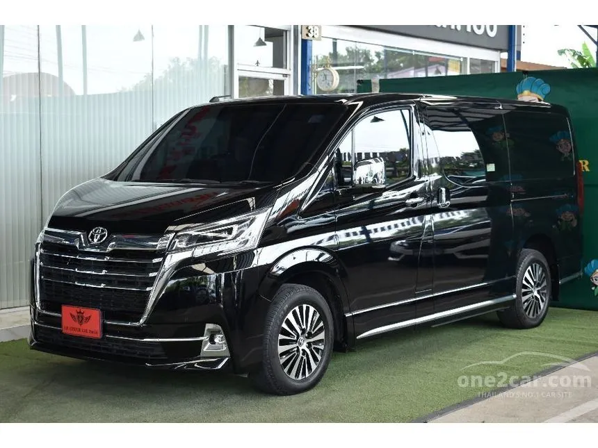 2022 Toyota Majesty Premium Van