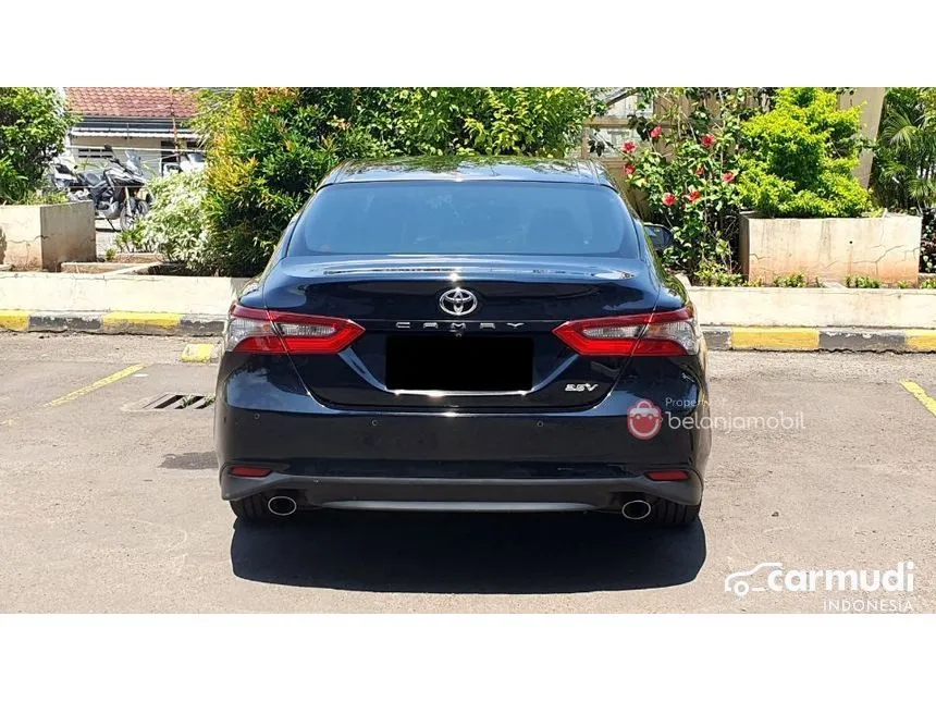 2022 Toyota Camry V (Premium Color) Sedan