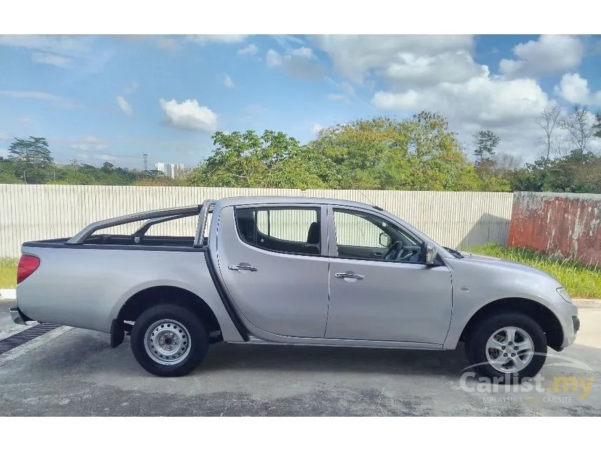 2013 Mitsubishi Triton Lite Dual Cab 4X2 Pickup