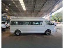 Year 2026 CAM Placer-X  17 Seater Window Van