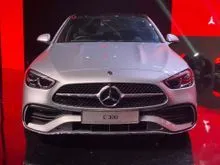NEW 2022 Mercedes-Benz C300 AMG-Line W206 2.0L with 4 Years Warranty