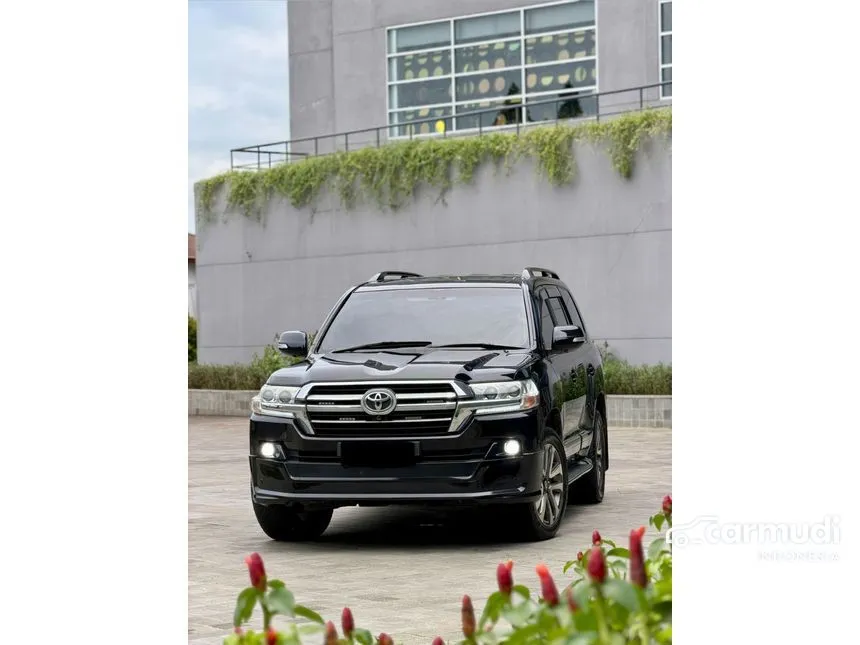 2012 Toyota Land Cruiser 200 Full spec SUV