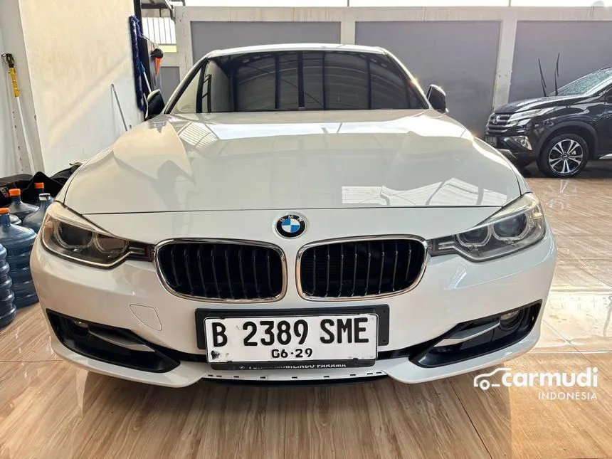 2014 BMW 320i Sport Sedan