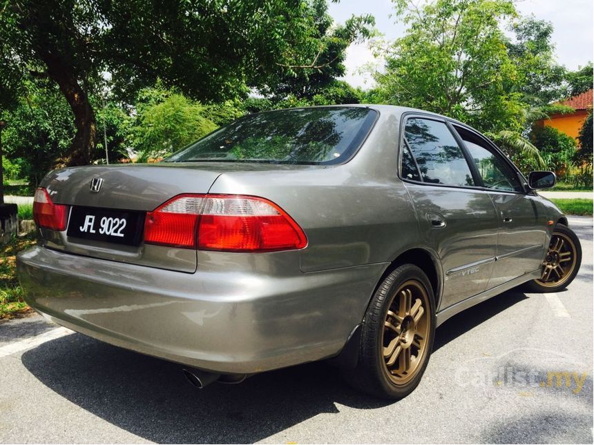 Honda Accord 2000 VTi 2.0 in Selangor Automatic Sedan Grey for RM 