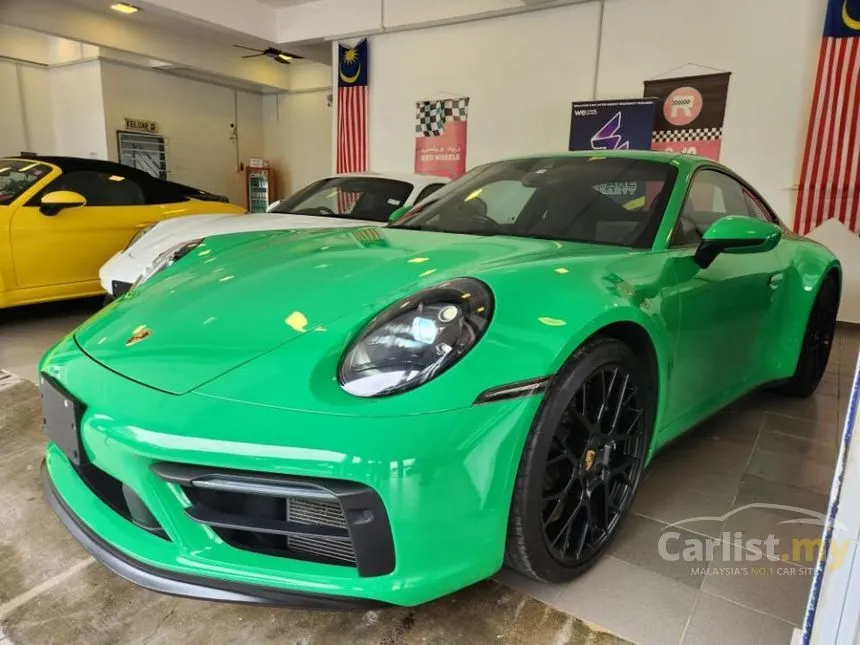 2022 Porsche 911 Carrera GTS Coupe