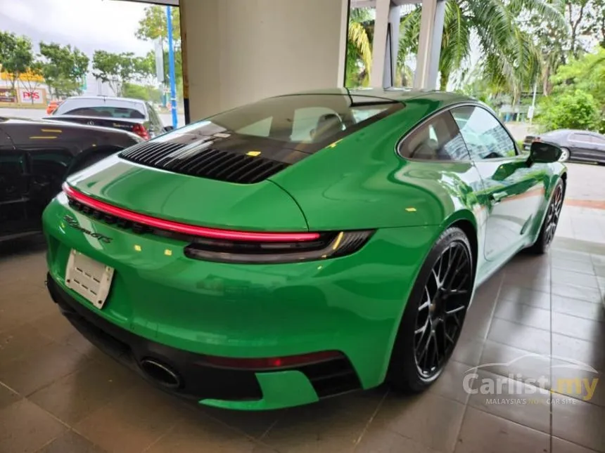 2022 Porsche 911 Carrera GTS Coupe